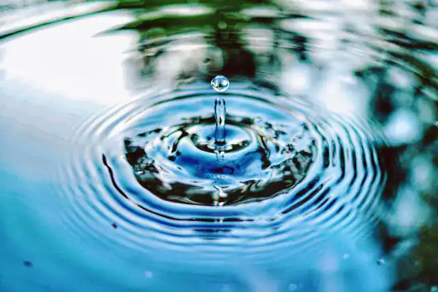 Splash of water making a ripple